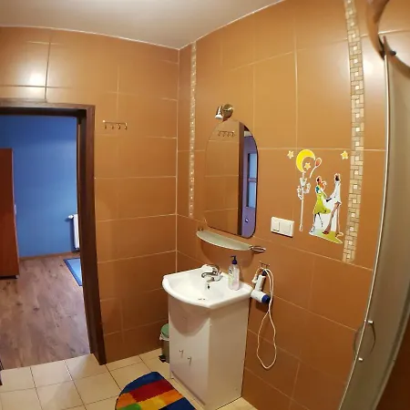 Wynajem Pokoi Pod Lasem Habitación en casa particular *