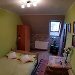 Wynajem Pokoi Pod Lasem *