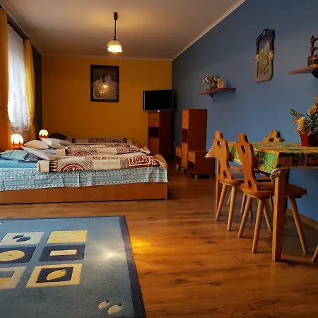 Homestay szállás Wynajem Pokoi Pod Lasem *
