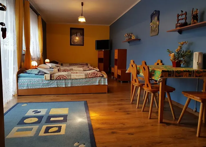 Homestay Wynajem Pokoi Pod Lasem *